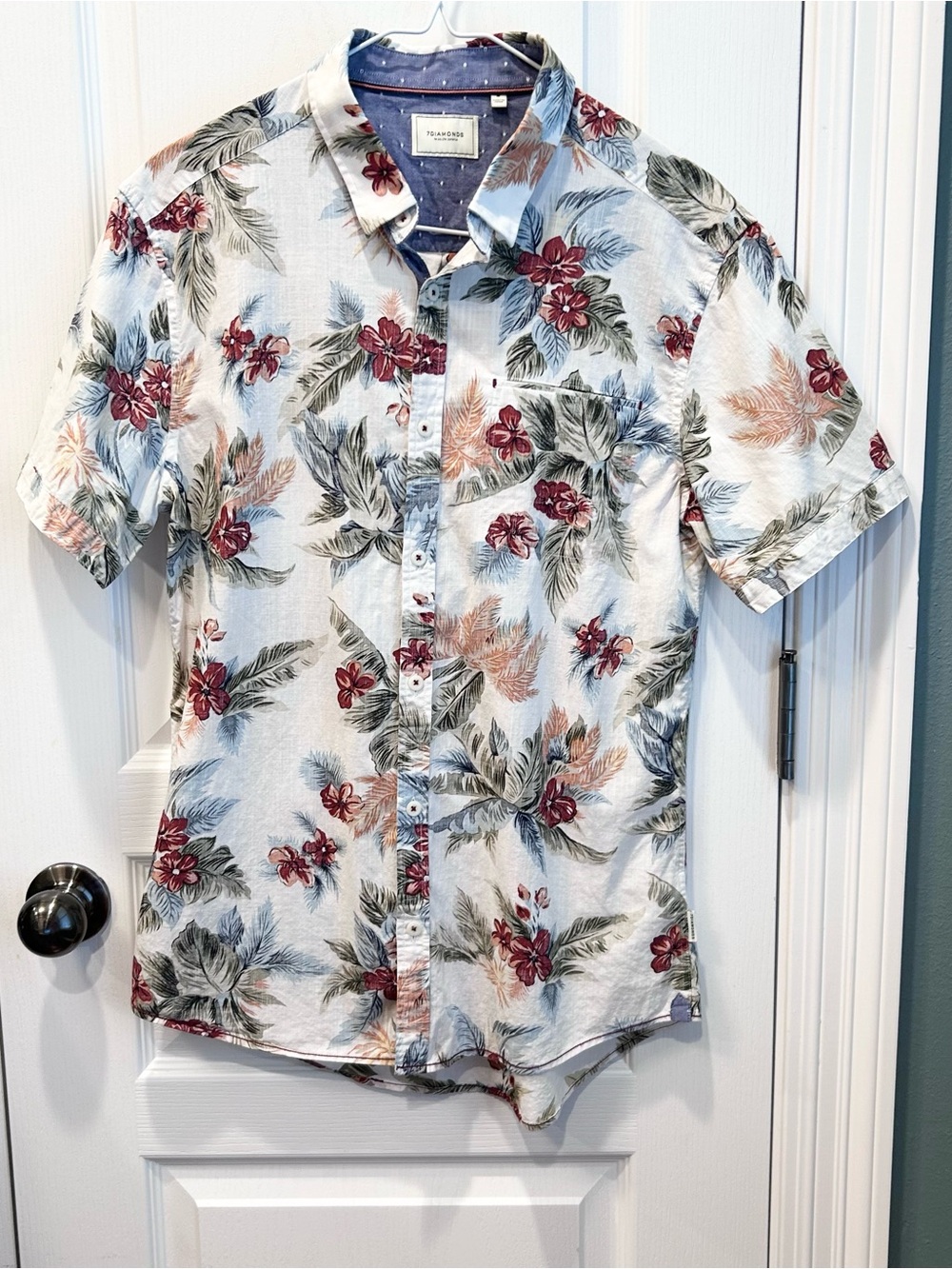 7Diamonds Men’s Sz. M Floral Tropical Hibiscus Short Sleeve Button Up Shirt
